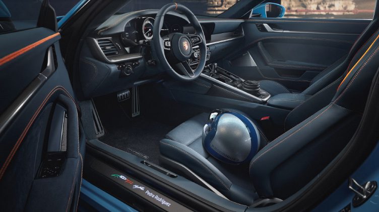 911--One-of-a-kind-6