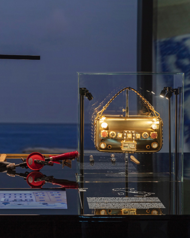 05_FENDI-Baguette-hand-in-hand-exhibition-PDCI_Lazio