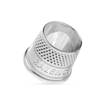 Inspiración cotidiana de Balenciaga