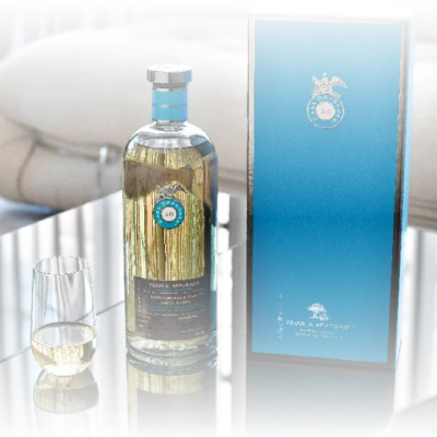 Casa Dragones Mizunara, the first ultra-premium tequila aged in Japanese oak barrels