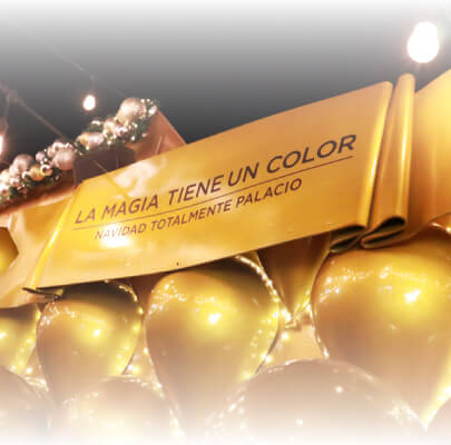 Selfie Experience and Christmas Market at Palacio de Hierro