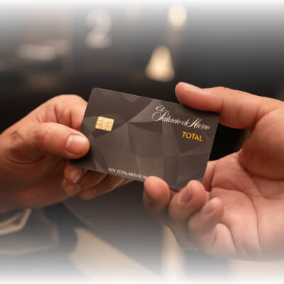 60 años de experiencias únicas para los clientes Totalmente Palacio