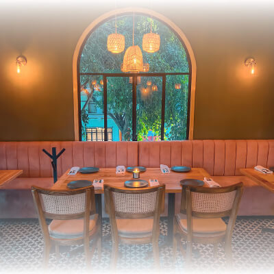 Disfruta una noche maja entre amigos en la colonia Roma