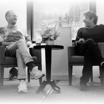 Dustin Yellin y Darren Aronofsky en la Semana del Arte 2024