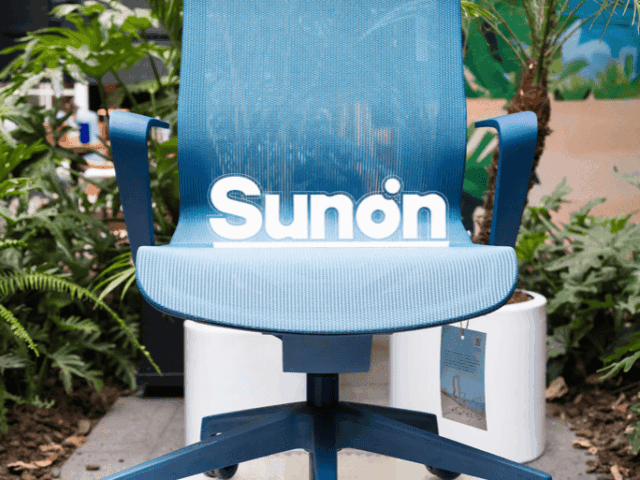 Sunon inaugura planta en México y presenta su icónica silla H5
