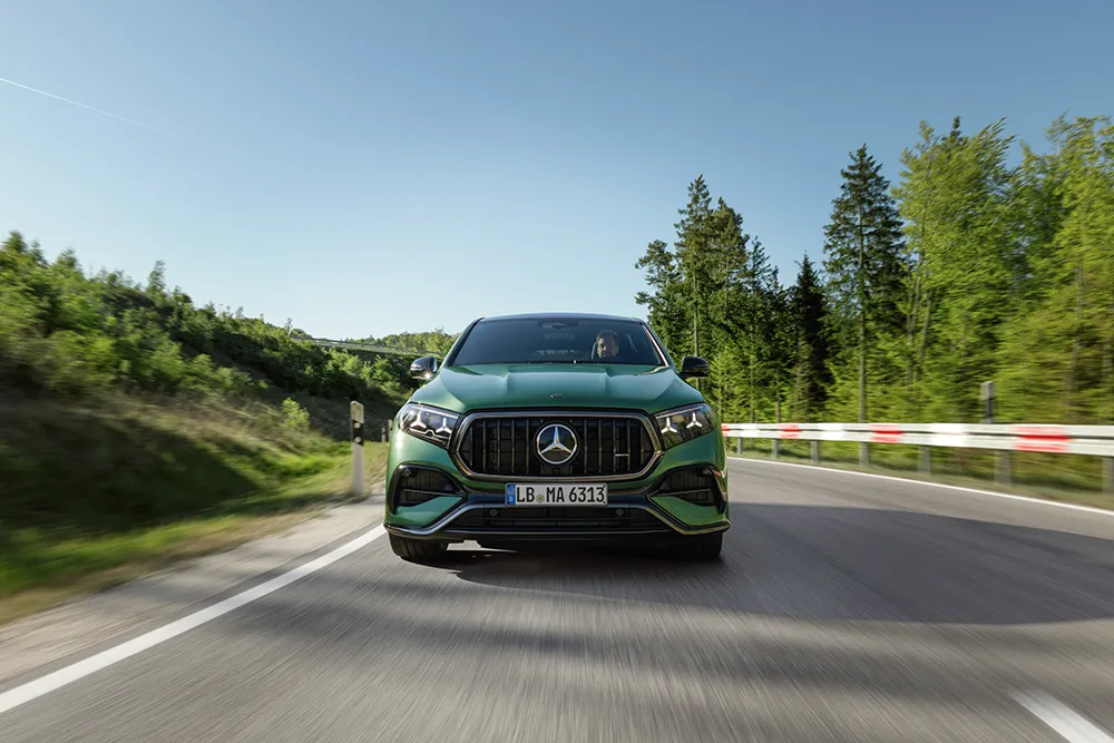 Mercedes-AMG GLE 63 S acercamiento vista frontal