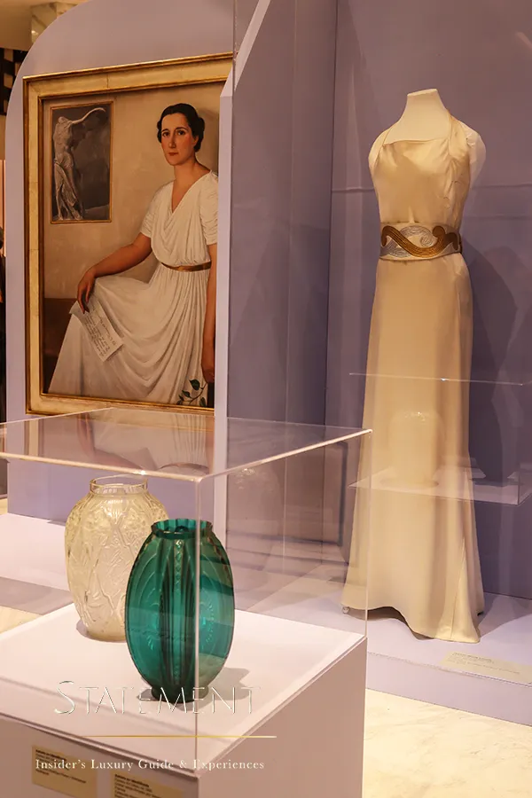 vestido blanco presentado en la exposición Mexico Francia en Palacio de Hierro Polanco