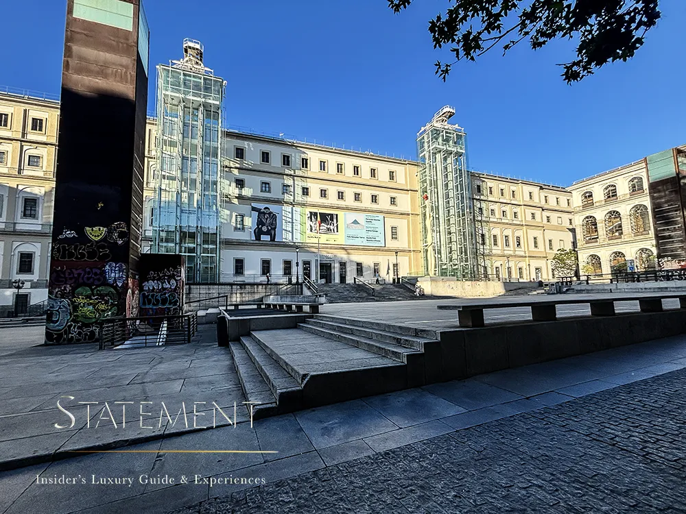 Exterior del Museo Nacional Centro de Arte Reina Sofía en Madrid