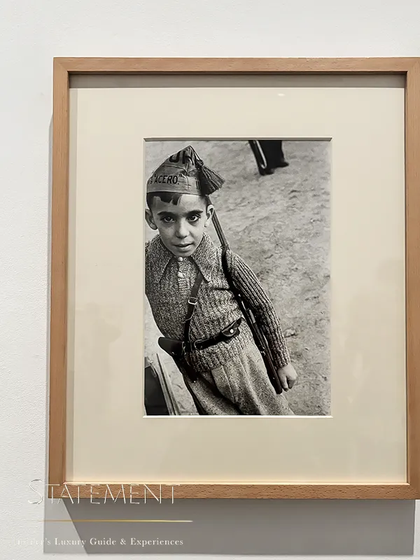 Fotografía de un niño durante la Guerra Civil Española en el Museo Reina Sofía