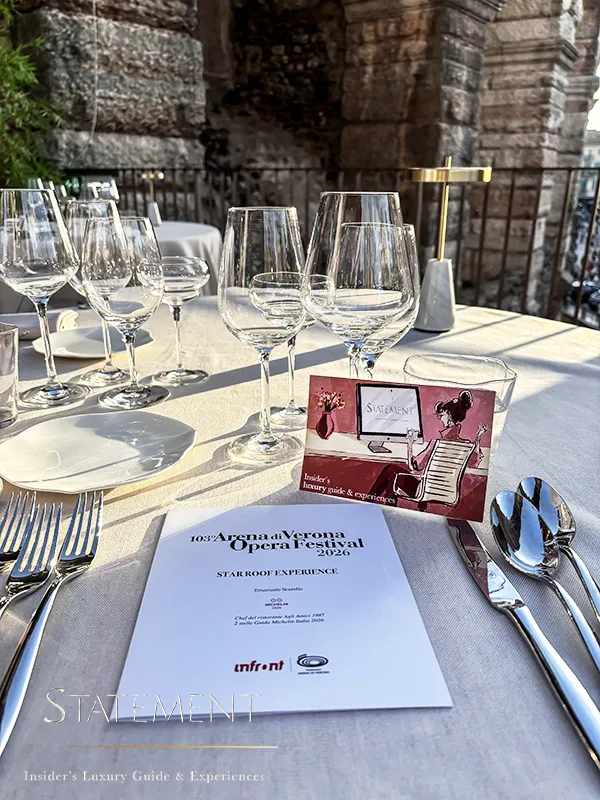 Mesa preparada para la Star Roof Experience en la Arena di Verona