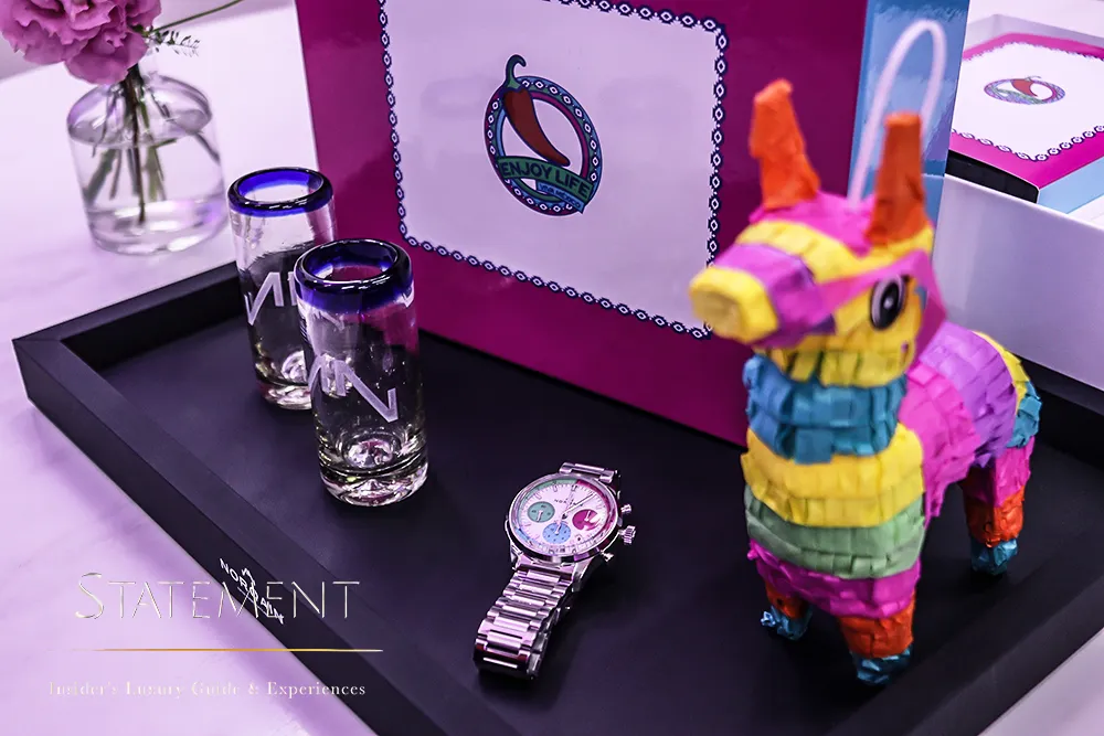 Estuche del NORQAIN Enjoy Life Chrono Viva México con tequileros personalizados