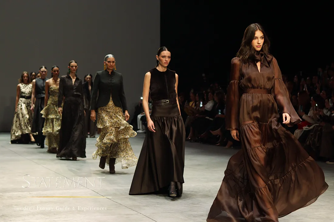 Modelos presentan la colección Otoño-Invierno 2026 de D’HIERRO durante Volvo Fashion Week México.