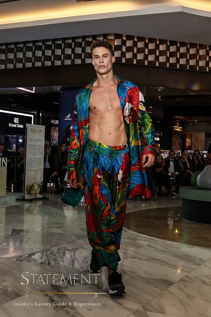 Desfile de Pineda Covalin por sus 30 años de diseño mexicano